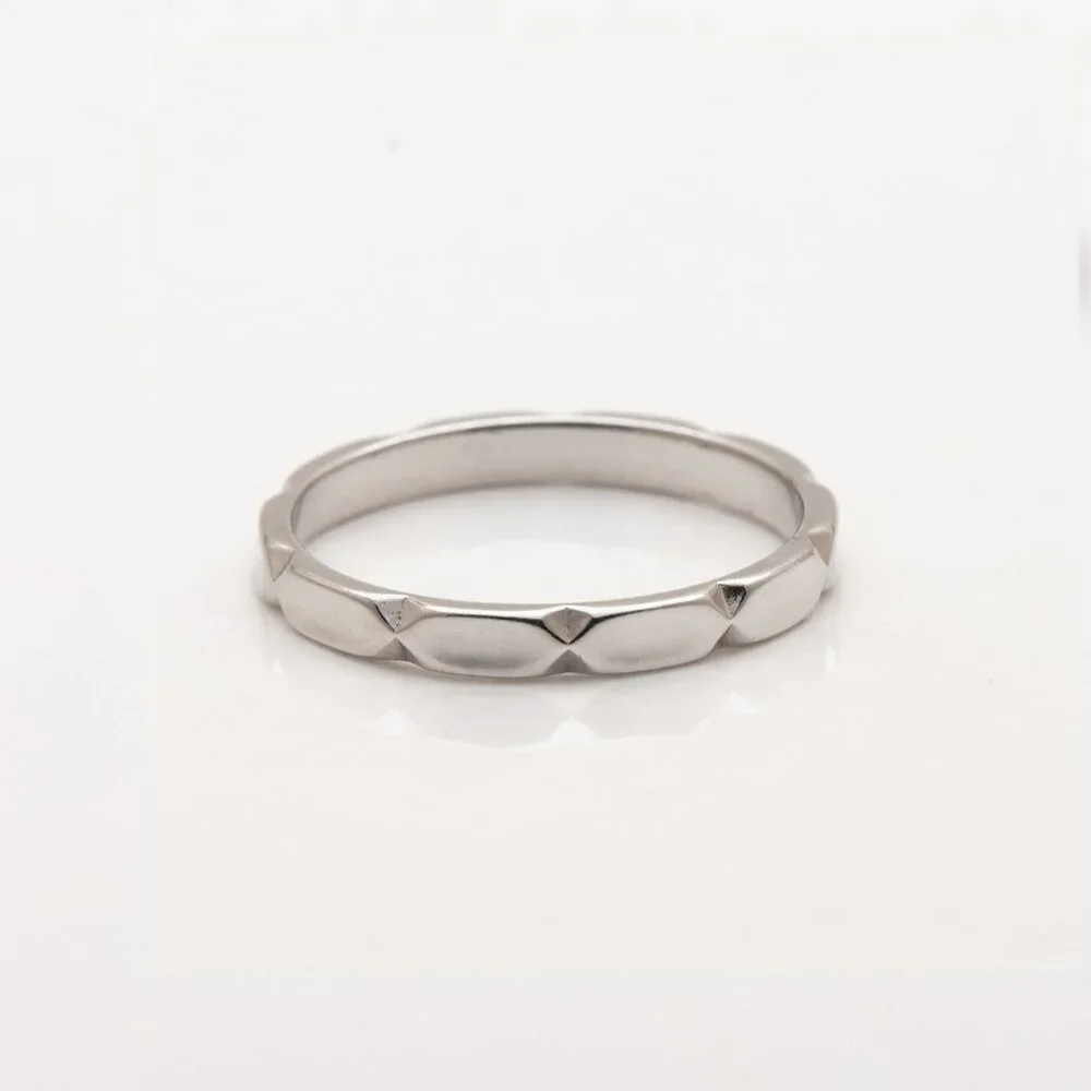 Silver Band Ring, Minimalist Stacking Ring, Everyday Ring, Sz 7 - Picture 3 of 3